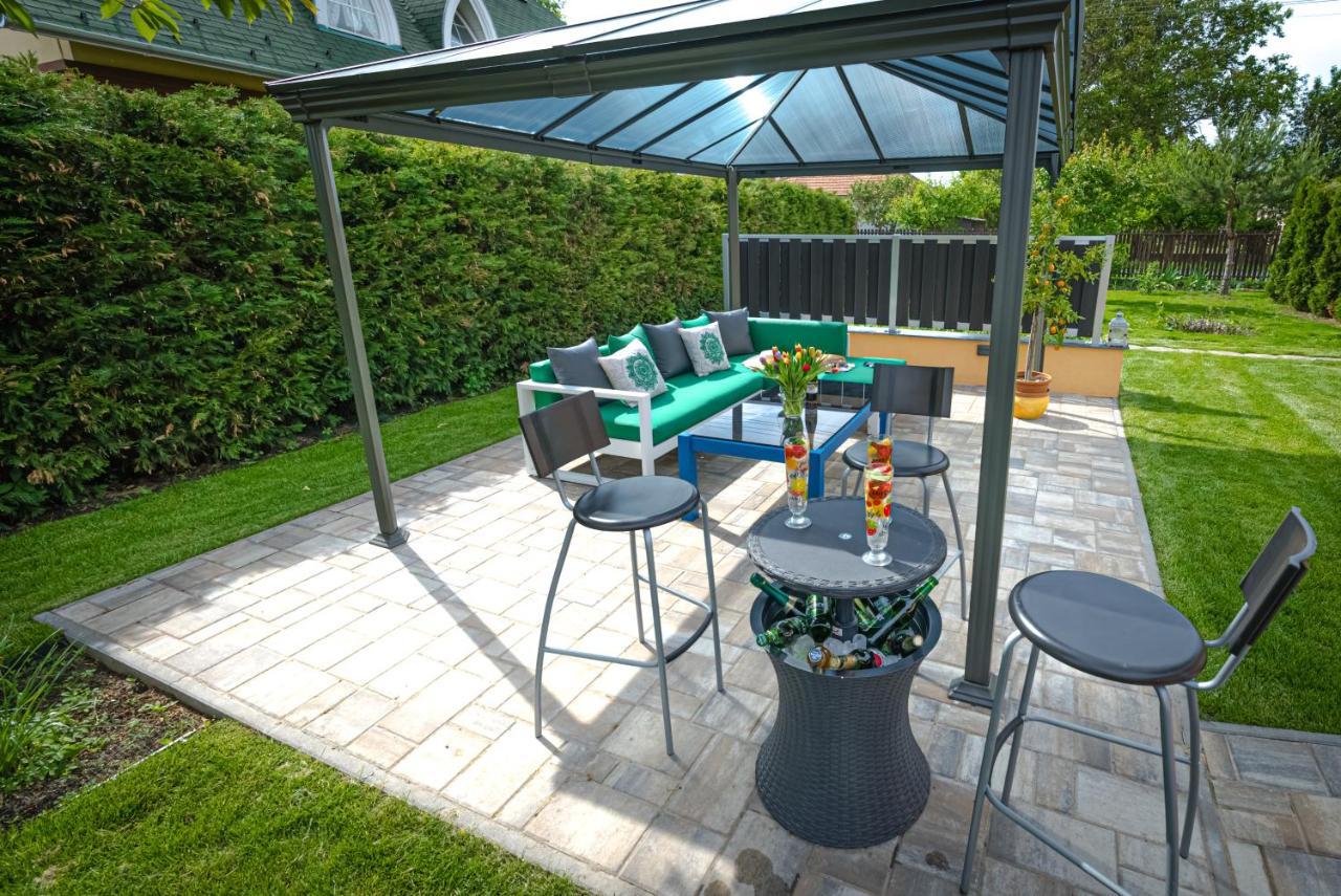 Sunny Garden Pihenohaz Villa Siófok Exteriör bild
